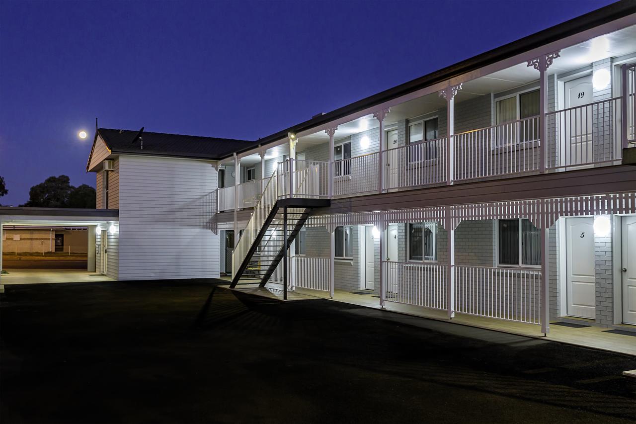 קובאר Oasis Motel מראה חיצוני תמונה